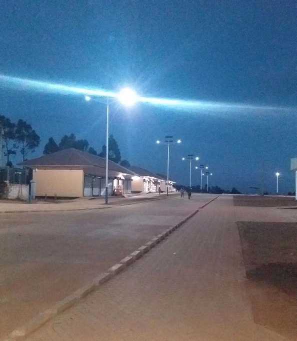 大庆市非洲科特迪瓦太阳能路灯工程